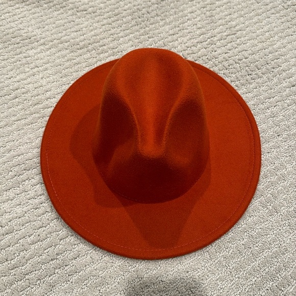 🤠 Felt Brim hat, rust orange. Like new. - Picture 1 of 3